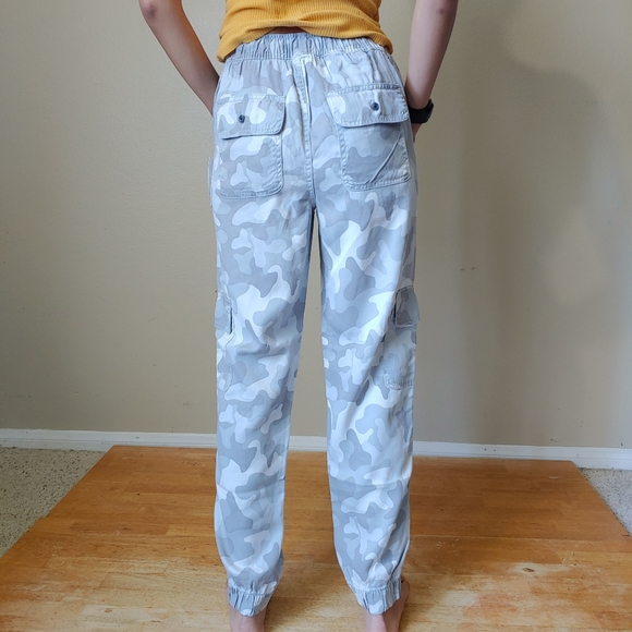 C & C California - Grey 6 pocket cargo pants, elastic waist with drawstring - S - Picture 3 of 10